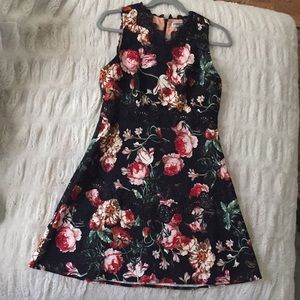 Chelsea28 Floral Dress